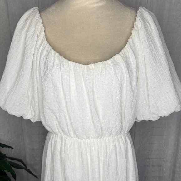 Astr White Puff Sleeve Maxi Dress - Picture 3 of 6